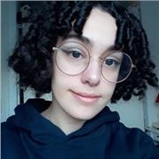 Etudiante en langues étrangères, donne des cours particuliers pour des lycéens